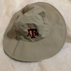 Columbia hat with Aggie logo